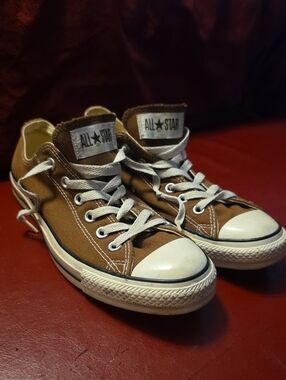 Converse Brown Low Top All Star Sneakers with White Accents Men's Size 8